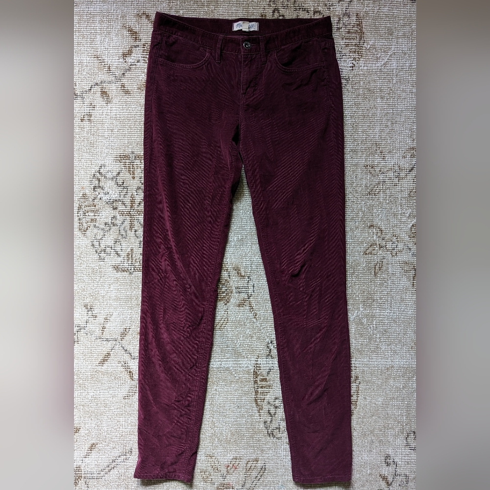 Madewell Burgundy Corduroys in size 28
